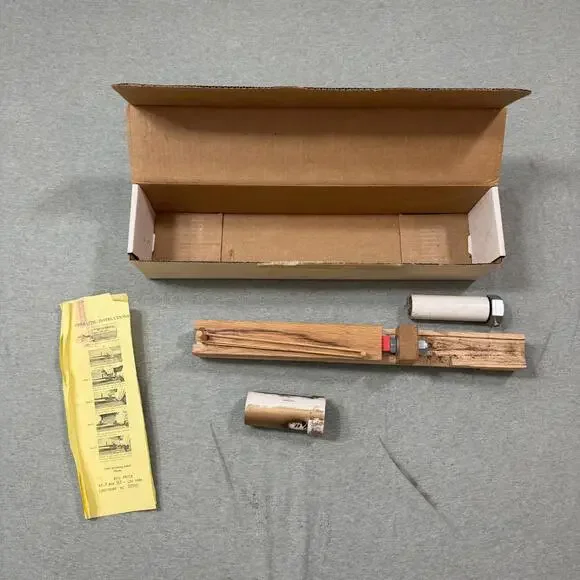 Vintage Texas Native Inertia Nutcracker Cracks Walnuts Pecans Hazelnuts Almonds - Picture 1 of 2